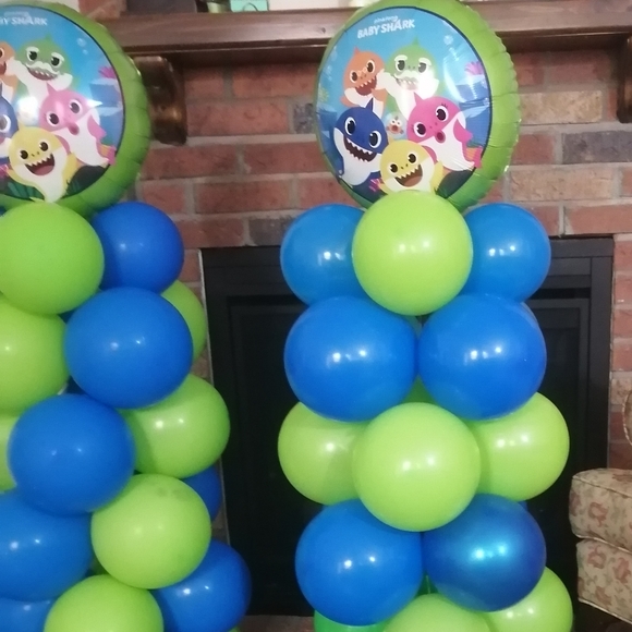 Balloon Columns - Picture 2 of 4